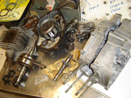 Suzuki Engine bits